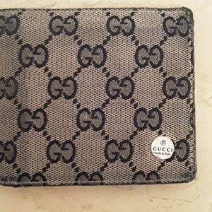 Gucci wallet for some gas
